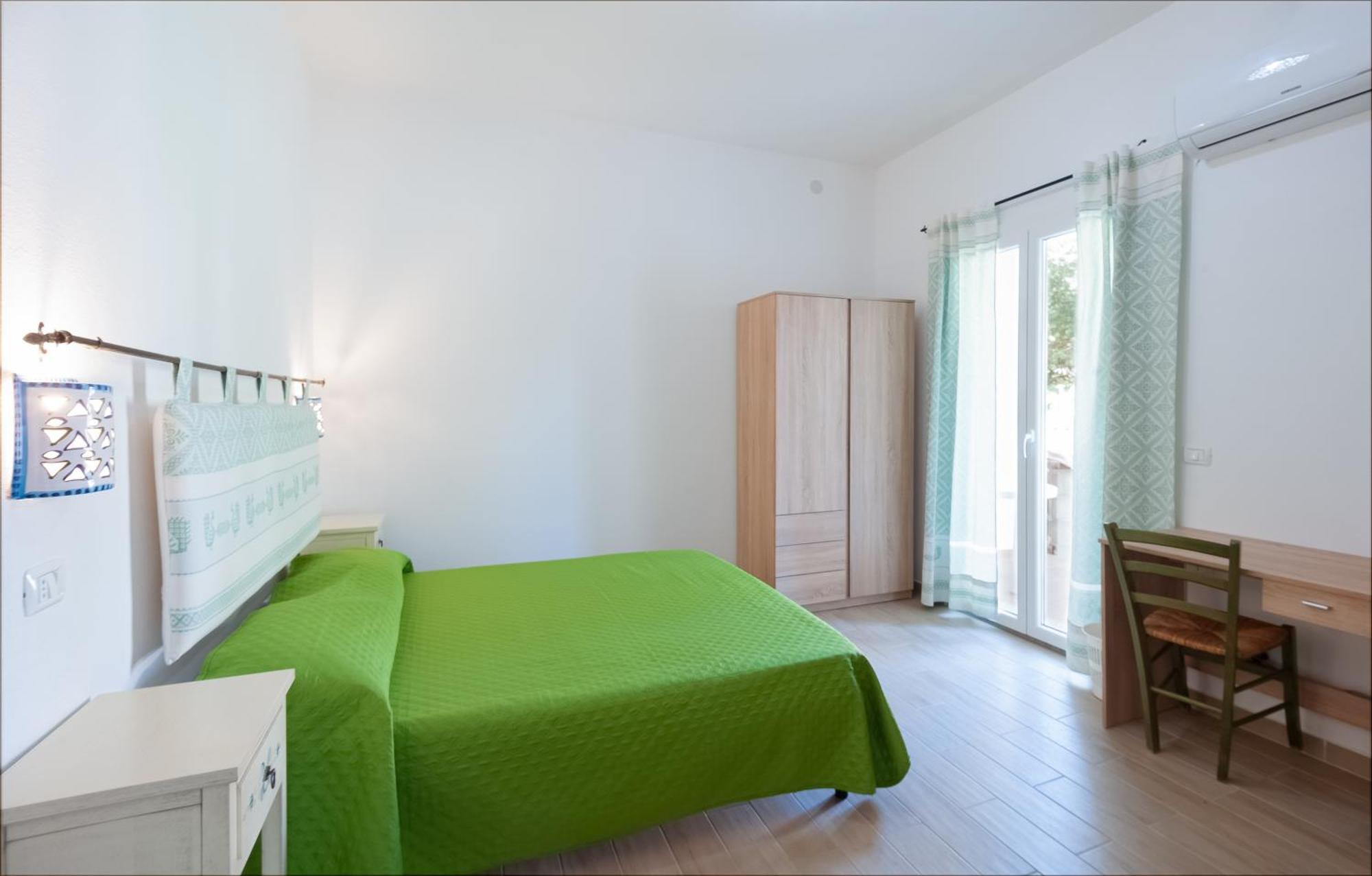 Beb Con Piscina Villa Del Borgo Badesi Eksteriør billede