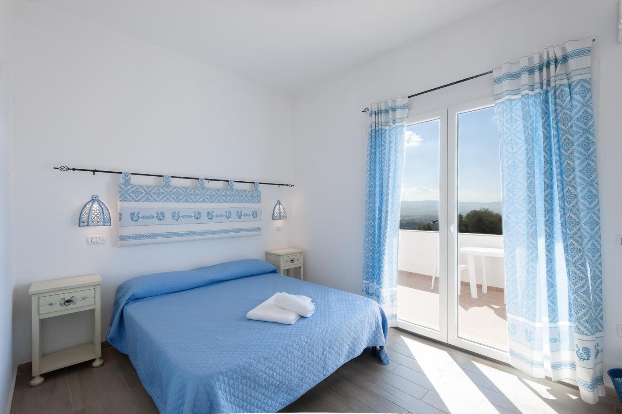 Beb Con Piscina Villa Del Borgo Badesi Eksteriør billede